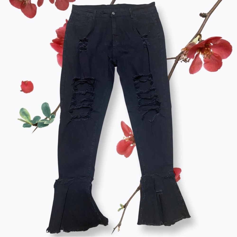 High Waist Frayed Denim Jeans (fits like a 1X)